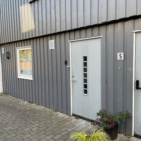 Lys Rent Og Trivelig Hybelleilighet Kristiansand Exterior photo